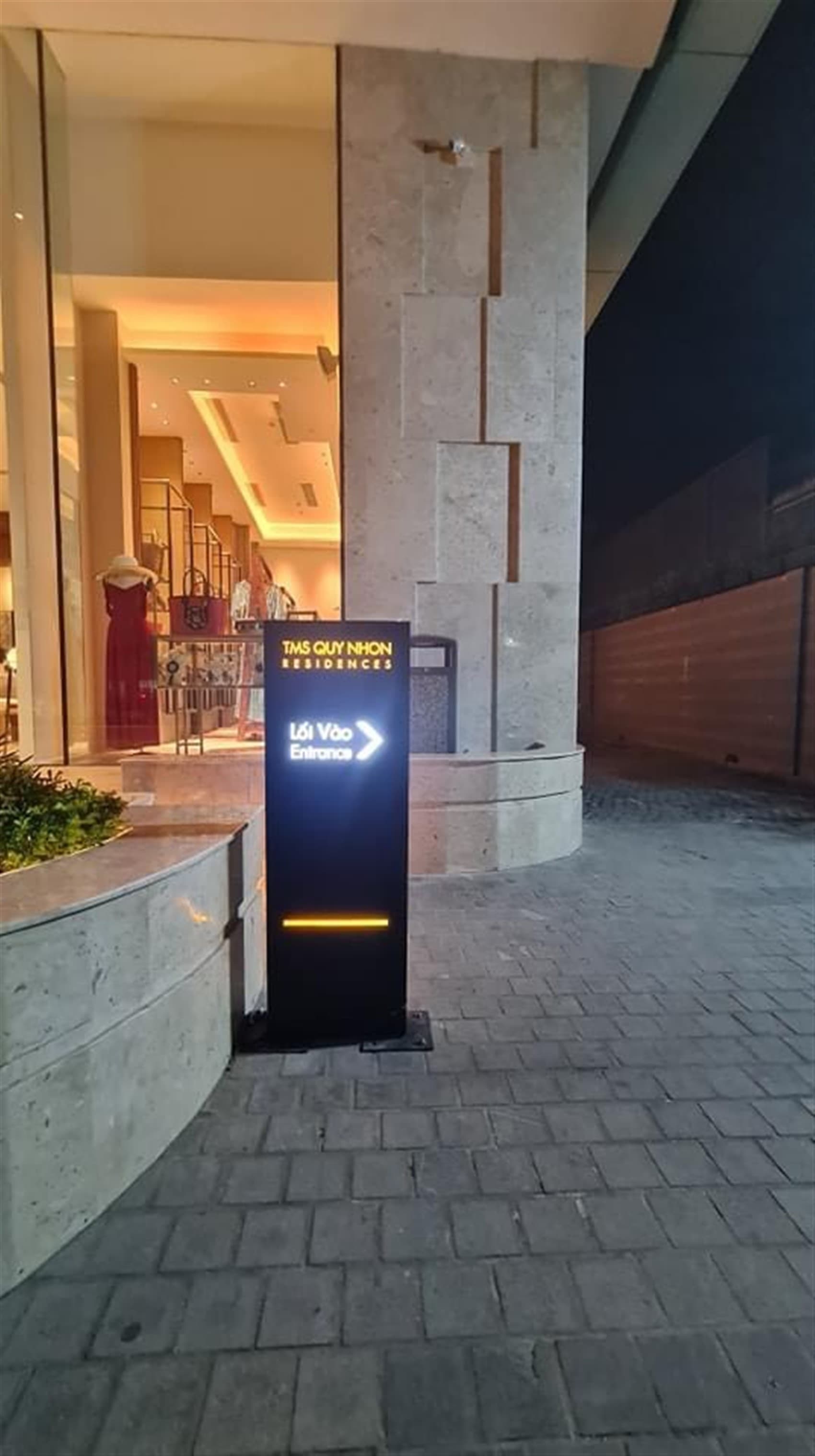 loi vao toa nha jpg